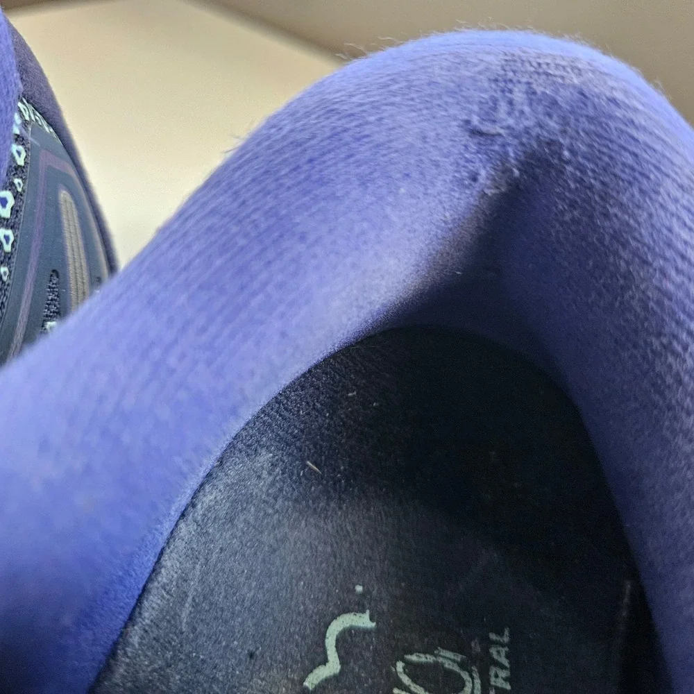 Brooks Ghost 14 Running Shoes Womens 8 Peacoat Yucca Navy Athletic Gym Walking